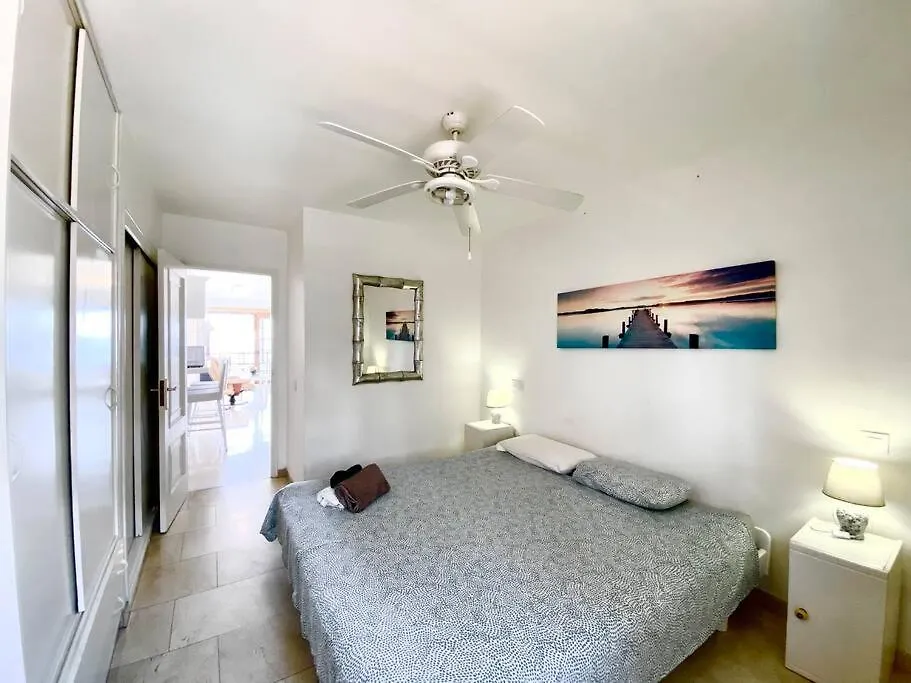 אדחה Beautiful Beach-Front Retreat In El Beril